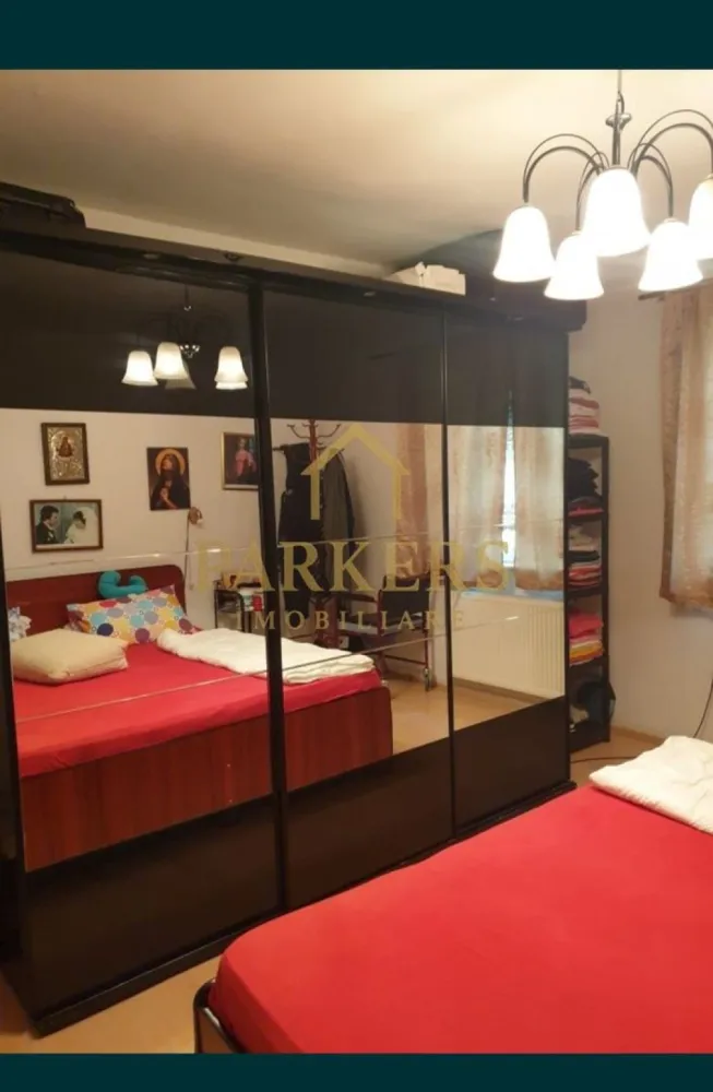 Duplex 329mp utili, teren 435mp, 10 camere, zona centrală