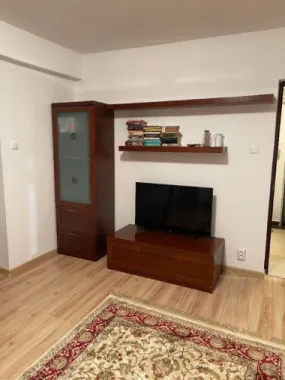 Apartament cu 2 camere de închiriat în zona Titan, Sector 3