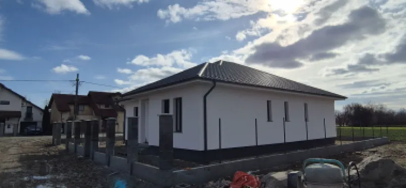 BRASADAS vinde casa 2025 cu 3 dormitoare zona Dara.