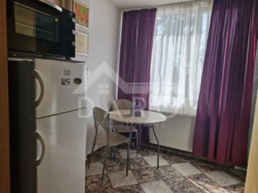 🏡 1 cameră Aleea Carpați | Ocupabil imediat | 300 €/lună