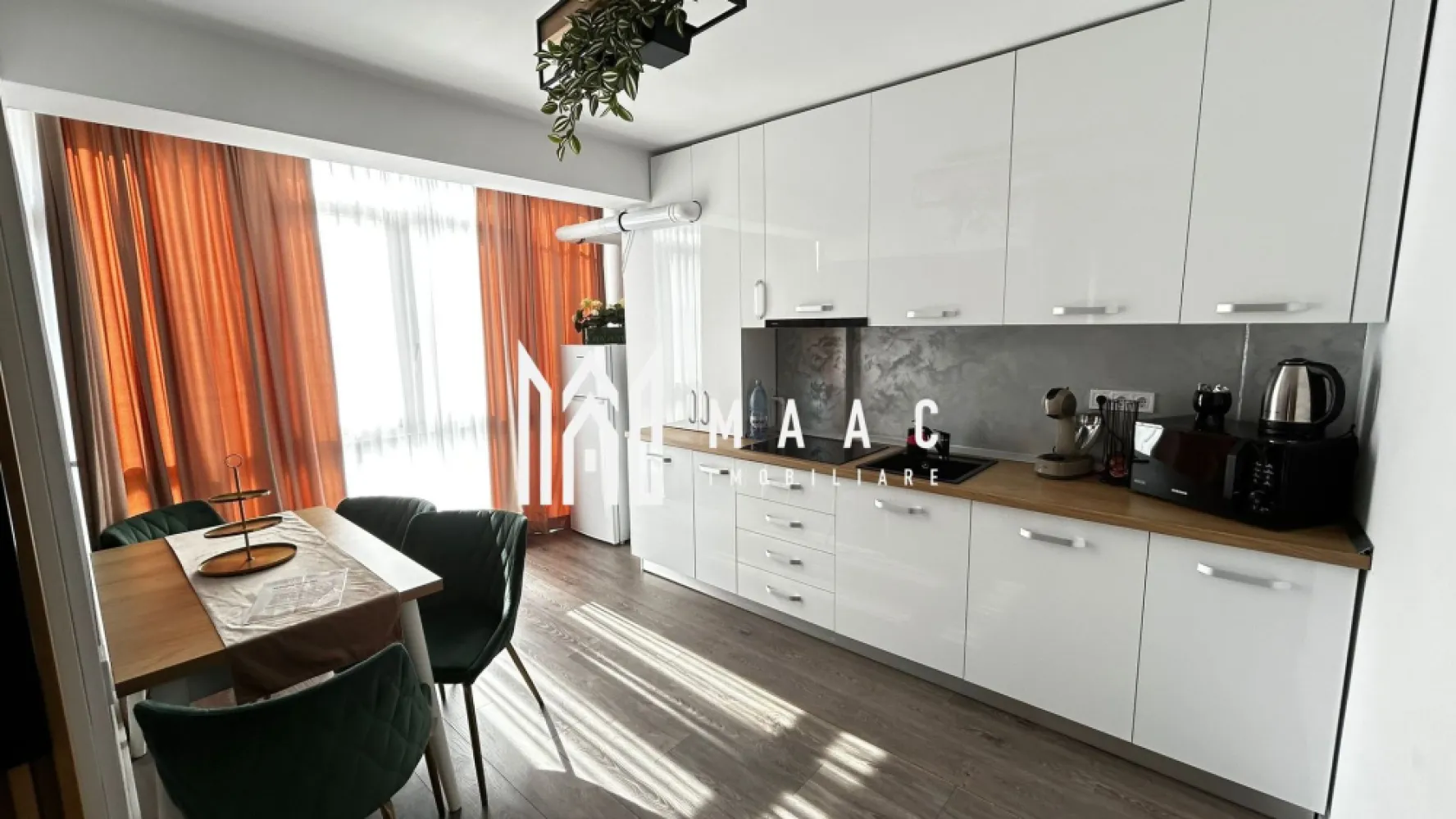 Apartament 3 camere | 71.8 MPU | 2 terase | Etaj 1 | Parcare | LUX