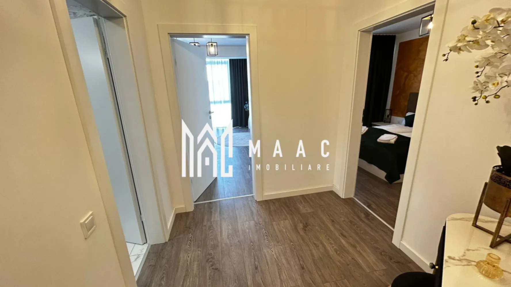 Apartament 3 camere | 71.8 MPU | 2 terase | Etaj 1 | Parcare | LUX