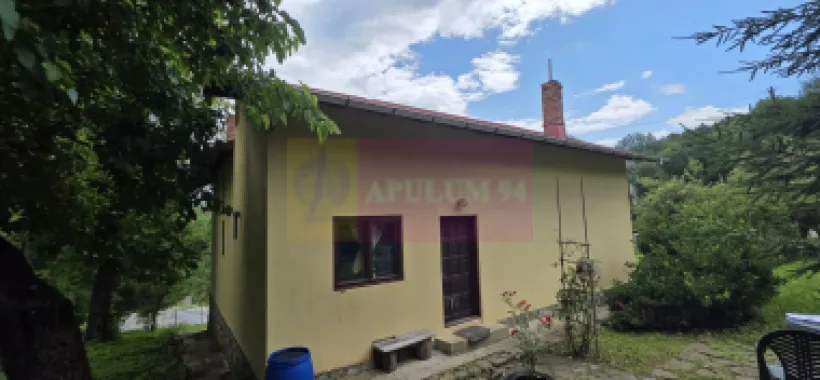 Cabana cu 5 camere de vanzare in Provita