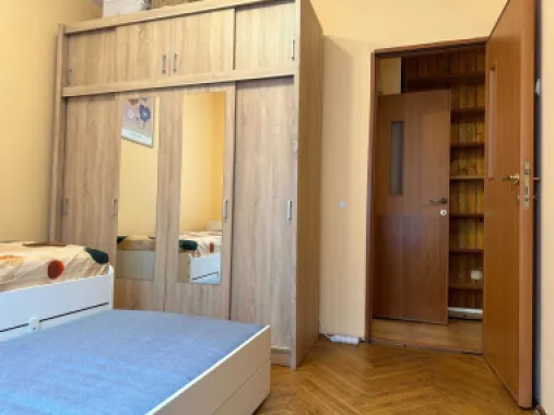 Apartament 2 camere, ultracentral, București, Piața Romană, Nr. 9