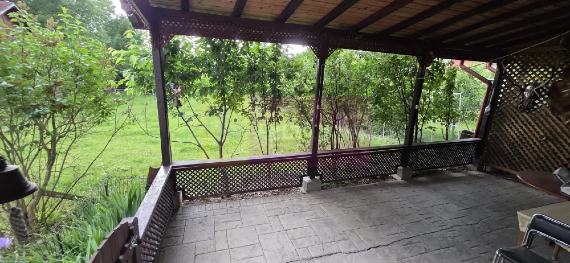 Vila de vanzare cu 6 camere si teren de 1000 mp in Cornu, Prahova