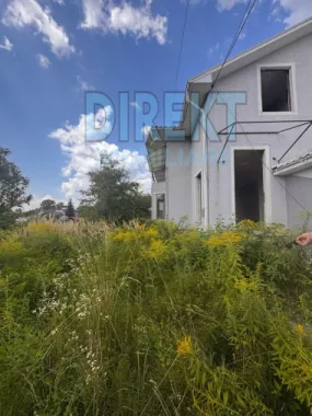 Casa individuala , cu piscina interioara , zona Strada Valea Budacului