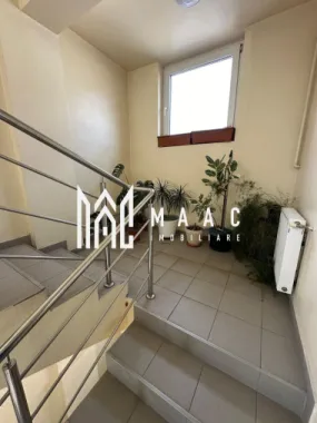 Apartament 3 camere I Etaj 2 I Modern I Balcon I Central