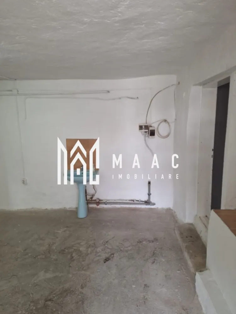 Spațiu de închiriat – 110 mp – Turnișor, Sibiu - MAAC Imobiliare va ofera spre inchiriere un spațiu cu suprafața utilă de 110 mp, situat în cartierul Turnișor din Sibiu, cu intrare separată din strada D.D. Roșca, ușor accesibil pentru activități comerciale sau de producție.

Spațiul este recent renovat și este compartimentat în două încăperi spațioase, oferind flexibilitate pentru diferite tipuri de activități.

Utilități disponibile:
apă
gaz
curent electric
posibilitate de încălzire și cu lemne

Datorită compartimentării și accesului facil, spațiul se pretează pentru diverse activități logistice, depozitare, producție, atelier sau alte activități comerciale.

În trecut, spațiul a funcționat ca atelier de tâmplărie, fiind potrivit pentru activități similare sau alte domenii care necesită spațiu de lucru generos.

Avantaje:
acces separat din stradă
suprafață generoasă – 110 mp
spațiu recent renovat
utilități complete
potrivit pentru mai multe tipuri de activități

Condiții de închiriere: Se percepe o garanție în cuantumul unei chirii lunare.
Pentru mai multe detalii și programarea unei vizionări, vă invităm să contactați Maac Imobiliare, specificând ID: CP2901998.