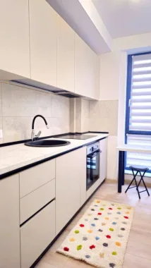 Apartament cu o camera, bloc nou - Prima inchiriere