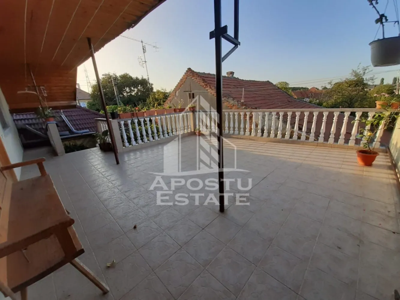 Apartament cu 2 camere, de inchiriat, centrala proprie, Ghiroda