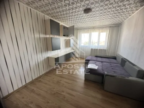Apartament cu 3 camere, zona Soarelui, 72mp, Centrala proprie