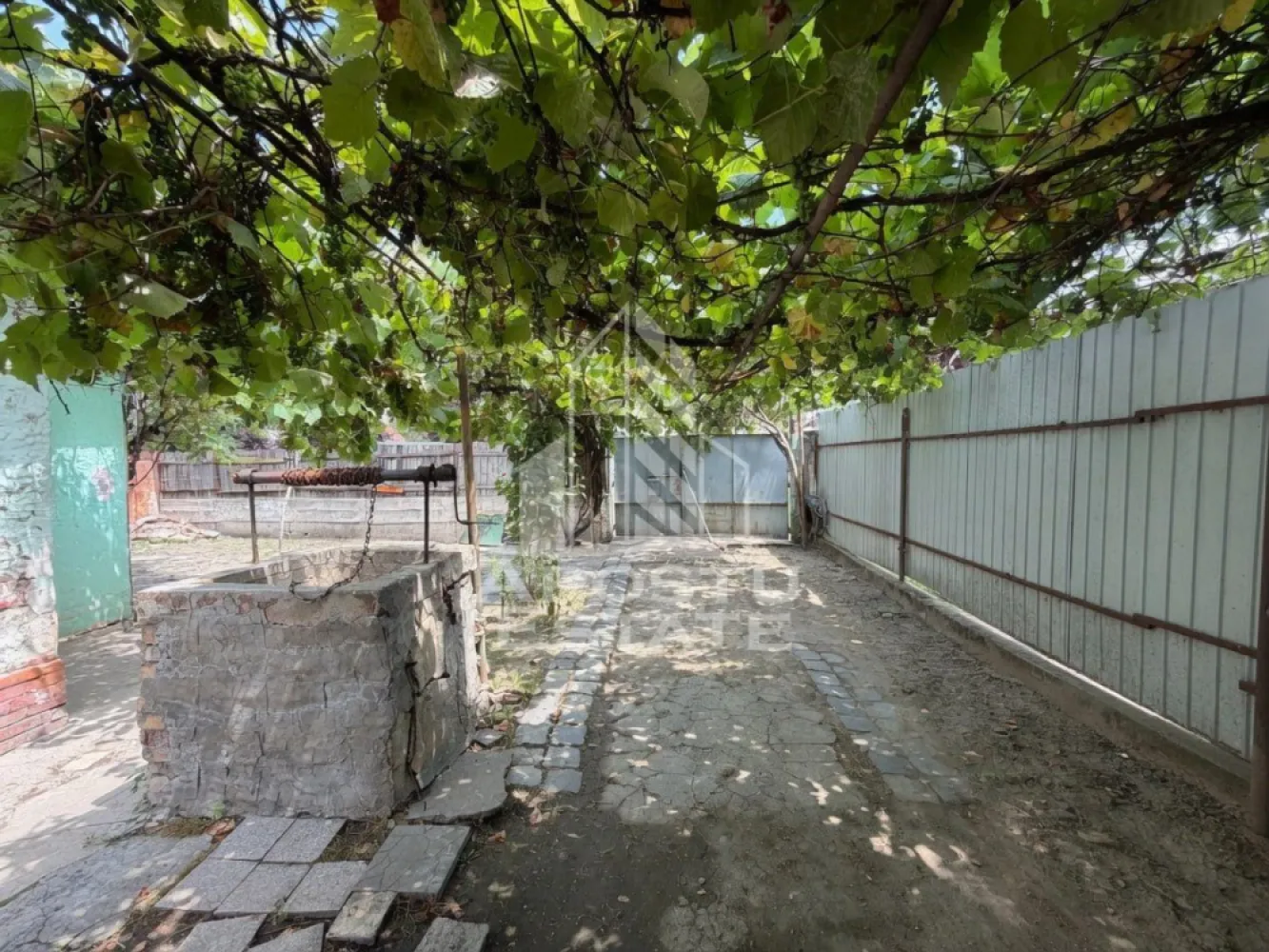Casa de vanzare, teren 225 mp, zona Fratelia, Bujorilor, Timisoara