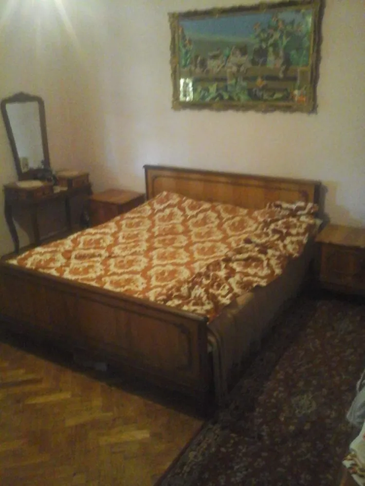 BRASADAS vinde casa cu etaj 4 cam 4 ari in zona 14 Mai. - Agenția imobiliara BRASADAS vinde casa individuala cu etaj cu 4 camere si teren 372mp în zona 14 Mai.