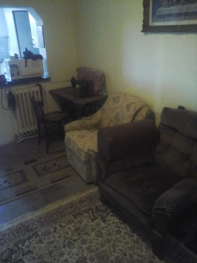 BRASADAS vinde casa cu etaj 4 cam 4 ari in zona 14 Mai. - Agenția imobiliara BRASADAS vinde casa individuala cu etaj cu 4 camere si teren 372mp în zona 14 Mai.