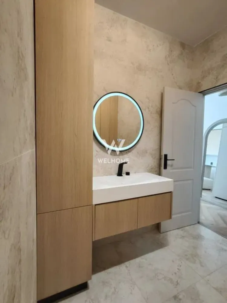 Apartament nou, de vânzare , complet utilat- Turnisor