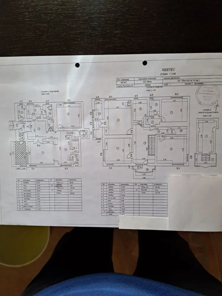 BRASADAS închiriază vila 6 cam Calea Mosilor. - Agenția BRASADAS inchiriaza vilă ultracentrală zona Calea Mosilor ( bisera Sf Silvestru ) 

* Suprafață totală: 416 mp, împărțiți astfel:
 * Parter: 109 mp
 * Etaj: 157 mp
 * Mansardă (open space): 150 mp

* Compartimentare: 6 camere, 2 holuri generoase pe fiecare etaj, spații tehnice și de depozitare multiple
* Facilități: 2 grupuri sanitare, 2 băi complet utilate, 2 balcoane

Proprietatea este ideală pentru birouri, sediu de firmă sau alte activități comerciale. 

Contractul se va face pe minim 3 ani. 

Pentru mai multe oferte accesați www.brasadas.com.