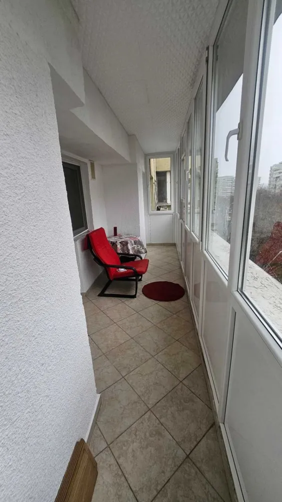 Ag BRASADAS închiriază ap 3 cam Et 5 Victoriei, Titulescu. - Agenția BRASADAS închiriază apartament 2 camere si balcon, spatios, etaj 5.