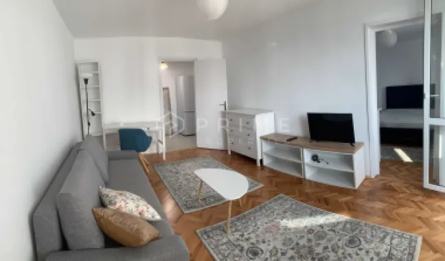 DE ÎNCHIRIAT: Apartament modern cu 2 camere și panoramă – Semicentral