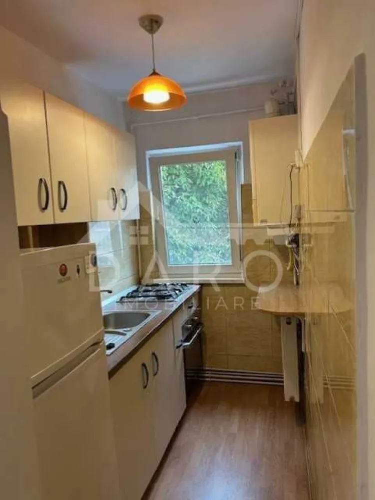 🏡 Apartament 3 camere de închiriat – Aleea Constructorilor