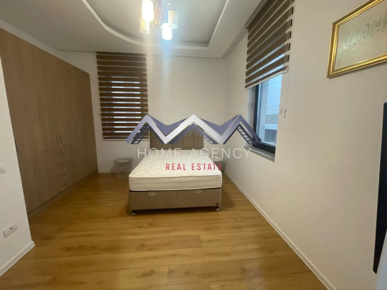 Casă P+1+M de vânzare în Otopeni–Tunari | Ansamblu nou, 3 dormitoare, mobilată