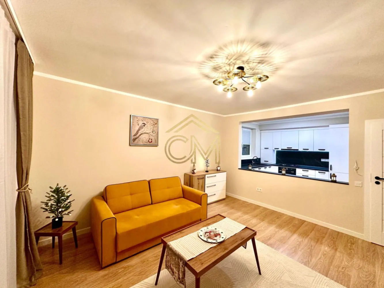 Apartament 2 Camere - Decomandat - 54 MPU - Balcon - Vă propunem spre vânzare un apartament decomandat, modern și gata de mutare (intabulat, cu toate utilitățile funcționale), situat într-o vilă exclusivistă cu doar 12 apartamente in cartierul DaVinci.
 Proprietatea beneficiază de o panoramă deosebită spre munți și indici urbanistici unici (doar 25% ocupare teritorială, 45% spații verzi și străzi aliniate de brazi).

 Finisaje și Dotări (Predare la Cheie)
Interior: Mobilat și utilat complet cu electrocasnice; pereți finisați/zugrăviți, parchet, gresie.

Premium: Uși de interior Porta Doors, obiecte sanitare incluse, prize și întrerupătoare montate.

Confort termic & dotări: Încălzire în pardoseală, izolație exterioară cu vată bazaltică, jaluzele electrice.

Exterior: Balcon și casă a scării complet finisate la cheie.
 
 Localizare și Accesibilitate
4 minute: Zona Industrială Vest & Aeroportul Internațional Sibiu

4 minute: Magazinul Metro

15 minute: Centrul Istoric al Sibiului

 Avantaje principale
Mutare imediată: Imobil finalizat, intabulat, cu contoare funcționale (există deja vecini mutați în vilă).

Loc de parcare INCLUS în prețul afișat.

Compartimentare: Dormitor, Living, Bucatarie Inchisa, Hol si Baie.

Cadru natural deosebit: Priveliște superbă la munți și 45% spații verzi în cartier.

Pentru mai multe detalii lasati un mesaj sau nunati la numarul: 0732258587