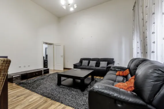 Apartament 2 camere - Etaj 1 - Palatul Neumann, Arad - COMISION 0