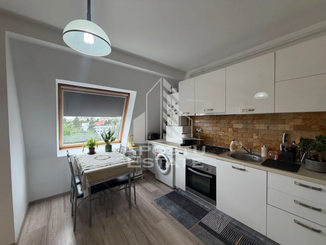 Apartament cu 2 camere de vânzare , Zona Lipovei , Timisoara