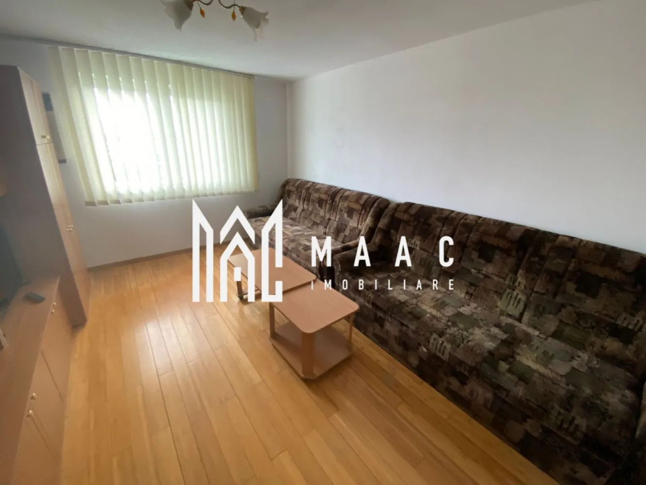 Garsonieră Mobilată I Ideală pentru Investiție I Zona Compa - Maac Imobiliare prezintă o Garsonieră de Vânzare în Zona Compa - Oportunitate Ideală de Investiție
Suprafață: 24 mp
Stare: Mobilată și utilată modest

Descoperiți această garsonieră confortabilă situată în zona Compa, ideală pentru cei care caută o investiție profitabilă sau o locuință compactă și accesibilă. Cu o suprafață de 24 de metri pătrați, această proprietate oferă tot ce aveți nevoie pentru un stil de viață simplu și funcțional.

Caracteristici principale:

Suprafață utilă: 24 mp, optim compartimentați pentru a maximiza spațiul disponibil.
Mobilată și utilată: Garsoniera este pregătită pentru a fi locuită imediat, oferind mobilierul și echipamentele de bază necesare.
Locație: Situată într-o zonă liniștită și accesibilă, cu proximitate față de punctele de interes major, transport public, magazine și alte facilități.
Avantaje pentru investitori:

Rentabilitate: Datorită prețului accesibil și cererii constante pe piața de închiriere, această garsonieră reprezintă o oportunitate excelentă de investiție.

Pentru mai multe informatii specificati ca ati vazut anuntul cu ID: CP2085825
