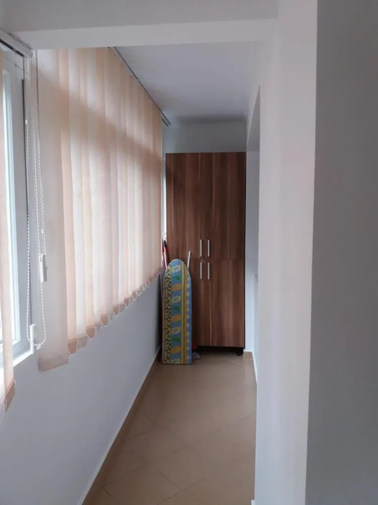 Apartament 2 camere, decomandat, et1, bloc cu lift, zona 8 Martie, Ploiesti