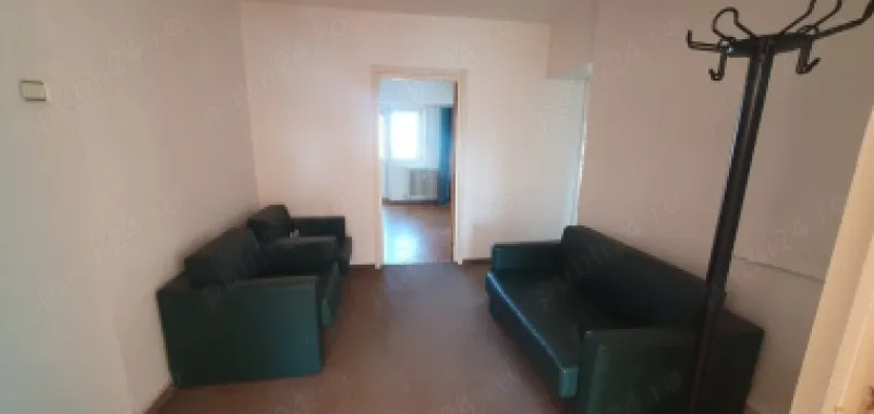 Ag BRASADAS închiriază 4 cam 100mp etaj 6/8, Pta Unirii.