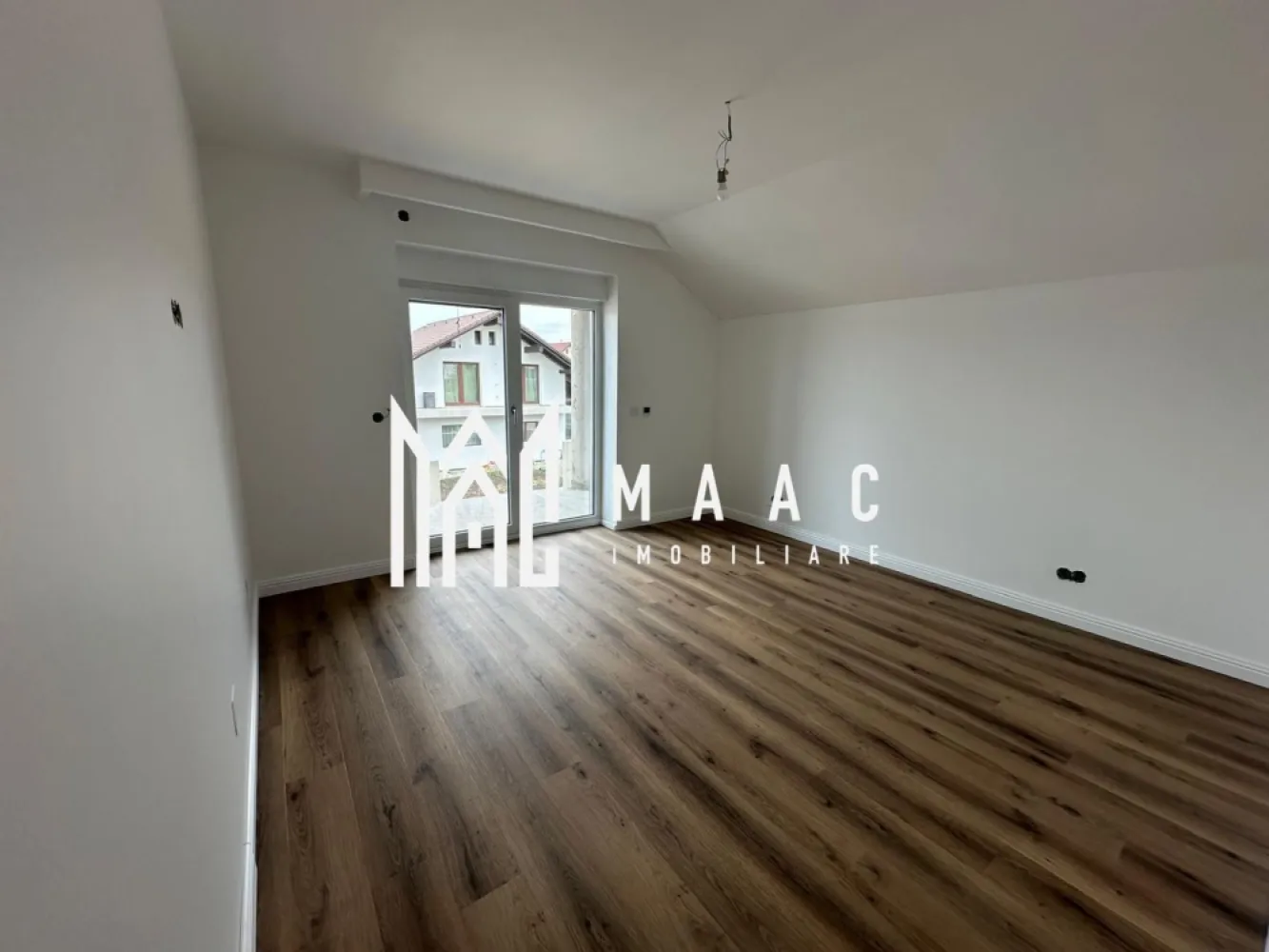 Casa moderna | 5 Camere | 245 MPU | Cisnadie