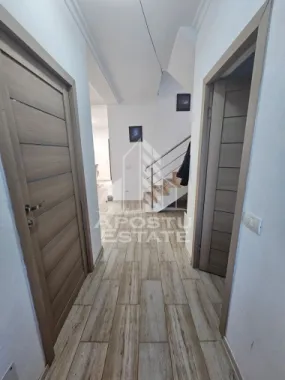 Duplex luminos de vanzare Utvin