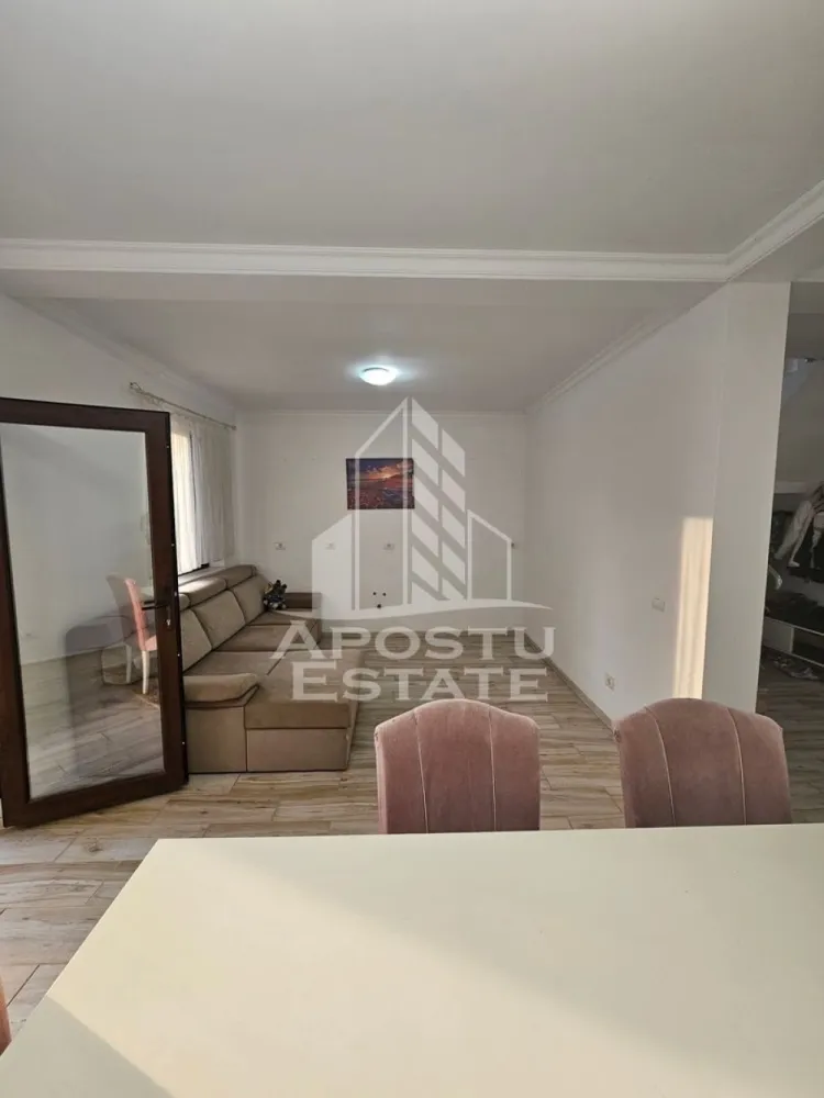 Duplex luminos de vanzare Utvin