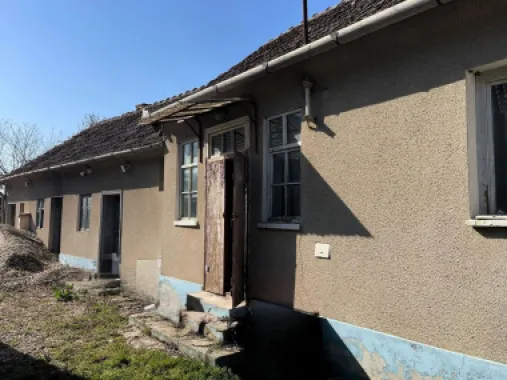Casa cu teren 900 MP Cheresig Com Toboliu-Pret 39.900 EURO Neg.