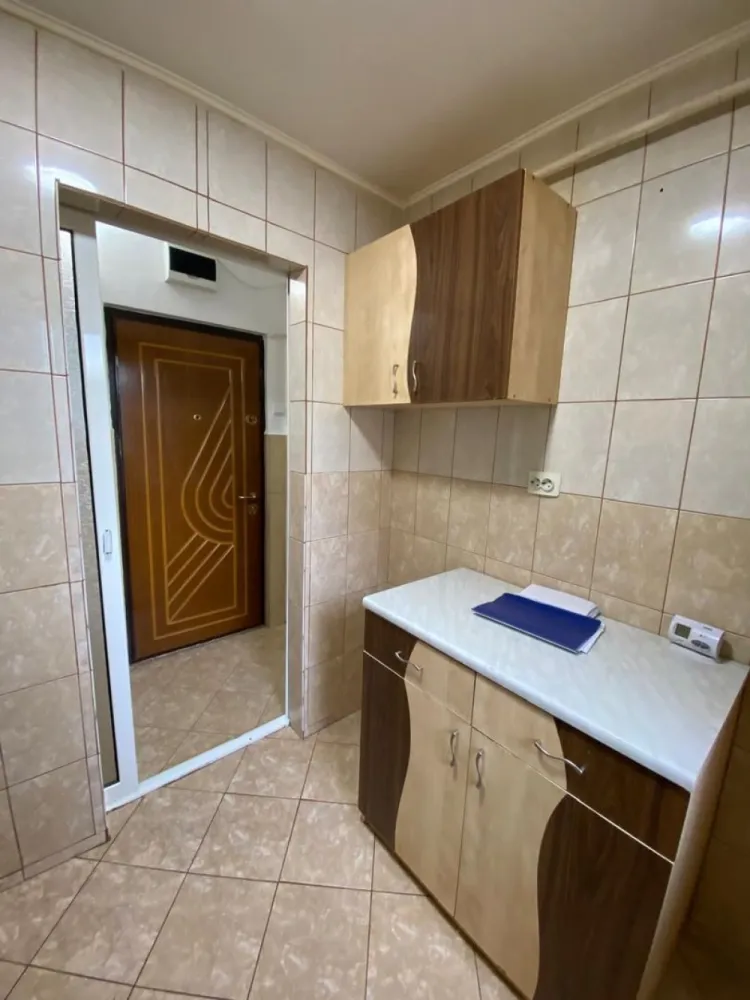 De vanzare apartament cu 2 camere mobilat si utilat, Micro 38, etaj 3