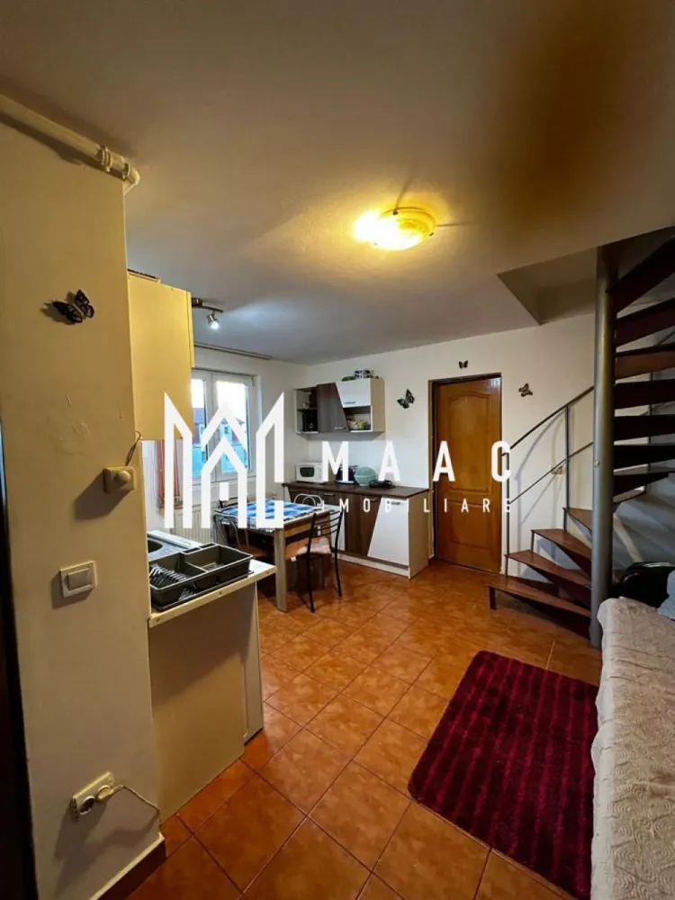 Mansardă 63 mp | Etaj 5 | Zona Rahovei - MAAC Imobiliare vă propune spre vânzare o mansardă spațioasă, cu suprafață totală de 63 mp, situată pe strada Rahovei, la etajul 5, într-o zonă bine poziționată, aproape de mijloace de transport, magazine și principalele puncte de interes ale orașului. Proprietatea reprezintă o opțiune atractivă atât pentru locuință proprie, cât și pentru investiție.

Locuința beneficiază de o compartimentare funcțională, oferind un spațiu bine organizat și luminos, datorită poziționării la ultimul nivel.

Compartimentare:
-Living generos
-Dormitor
-Bucătărie
-Baie

Caracteristici principale:
-Suprafață totală: 63 mp
-Etaj: 5
-Spații luminoase
-Posibilitate de amenajare după preferințe
-Acces facil către zone comerciale, transport și servicii

Mansarda este întreținută și poate fi locuită imediat sau personalizată în funcție de viziunea viitorului proprietar. Amplasarea pe strada Rahovei oferă un echilibru între liniște și acces rapid către principalele rute ale orașului.

Pentru mai multe detalii, vă rugăm să specificați telefonic că ați văzut anunțul cu ID CP2832819.