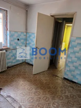 Apartament 4 camere decomandat | Traian, Râmnicu Vâlcea | 70,43 mp, etaj 4