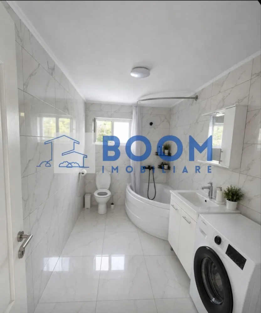 Casa noua | Zona de recreere | Evadare in natura| - BOOM Imobiliare vă prezintă spre vânzare o proprietate deosebită, finalizată în anul 2025, situată într-o zonă pitorească și liniștită din satul Rădăcinești, comuna Berislăvești. Ideală pentru familii sau ca rezidență de vacanță, casa oferă confort modern în mijlocul naturii și este gata pentru mutare imediată.
Suprafață teren: 1.908 mp 
Suprafață casă: ~95 mpu (regim parter)
Deschidere drum: 40 metri liniari
Modernă și luminoasă,casa dispune de două căi de acces și o compartimentare decomandată, optimizată pentru confort:
Living spațios cu lumină naturală generoasă
Bucătărie open-space cu zonă dedicată de dining
Dormitor matrimonial primitor
Cameră copil / birou
Baie mare complet utilată
Hol și spații inteligente pentru depozitare
Proprietatea se vinde complet mobilată și utilată, finisată la standarde actuale:
Încălzire: Centrală pe lemne de 40 kW + puffer de 1000 litri (autonomie ridicată)
Electricitate: Curent trifazic
Utilități: Apă curentă, fosă septică, internet prin fibră optică, cablu TV
Dotări: Electrocasnice și mobilier modern incluse în preț 
Curte și PotențialTerenul generos de aproape 2.000 mp oferă libertate deplină pentru amenajări exterioare: foișor, zonă de grătar, livadă, piscină sau loc de joacă pentru copii.
Proprietatea reprezintă o oportunitate excelentă pentru cei care caută o casă nouă, fără necesitatea unor investiții suplimentare.
Pentru mai multe detalii contactati cu incredere echipa BOOM Imobiliare, specificand ID 3180343