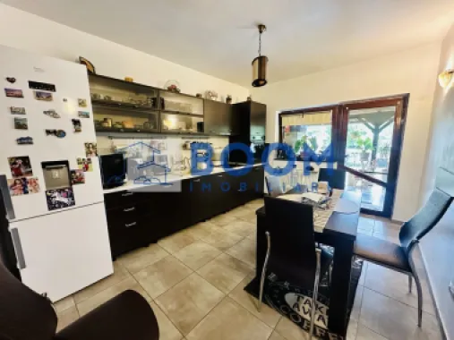 Casa moderna Vladesti | Zona Exclusivista | Curte interioara |