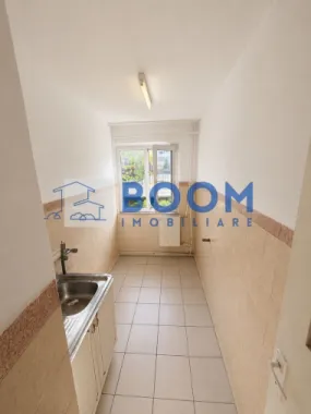 Apartament 3 camere | Zona Hermes | Geam la baie| Decomandat |