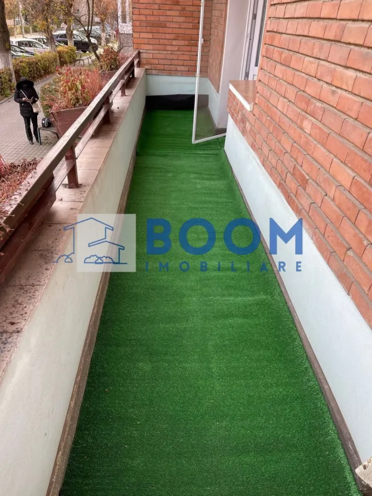 Apartament modern Ultracentral | Loc de parcare inclus | 2 balcoane |