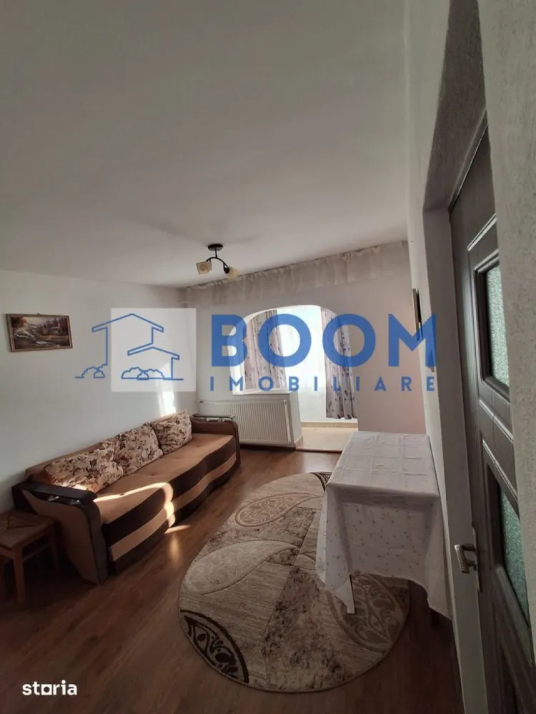 Garsoniera decomandata | Complet mobilata si utilata | 28 mpu | - BOOM Imobiliare vă propune spre vânzare o garsonieră confortabilă și luminoasă, ideală pentru locuit sau investiție. Proprietatea are o suprafață utilă de 28 mp și este situată la etajul 4 al unui imobil din zona Dovali. Locuința se vinde complet mobilată și utilată, fiind pregătită pentru mutare imediată.
Suprafață: 28 mp utili
Etaj: 4
Stare: Finisată, mobilată modern, utilată complet
Cumpărături: Acces pietonal rapid la supermarketuri
Educație: Școli și grădinițe în imediata apropiere
Transport: Stații de autobuz la doar câteva minute distanță
Pentru mai multe informații sau pentru a programa o vizionare, contactați echipa BOOM Imobiliare CP3195684