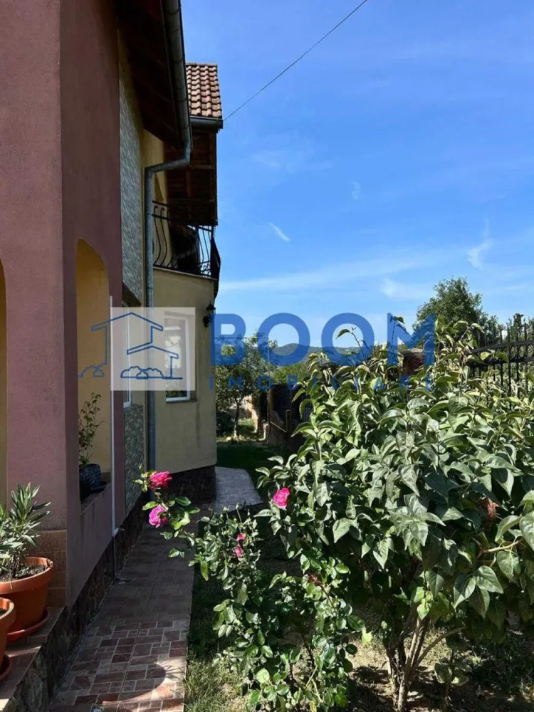 Casa de vanzare | Zona Straubing | Panouri fotovoltaice | 2 centrale |