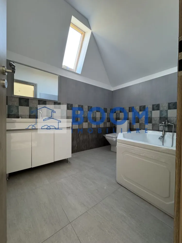 Casa 4 Camere | Teren 300MP | Zona - Vladesti Priporu