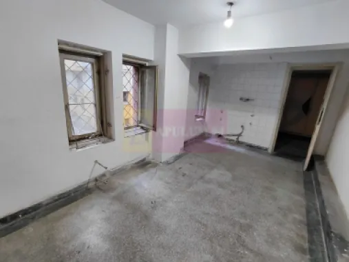 Basarabia spatiu comercial stradal