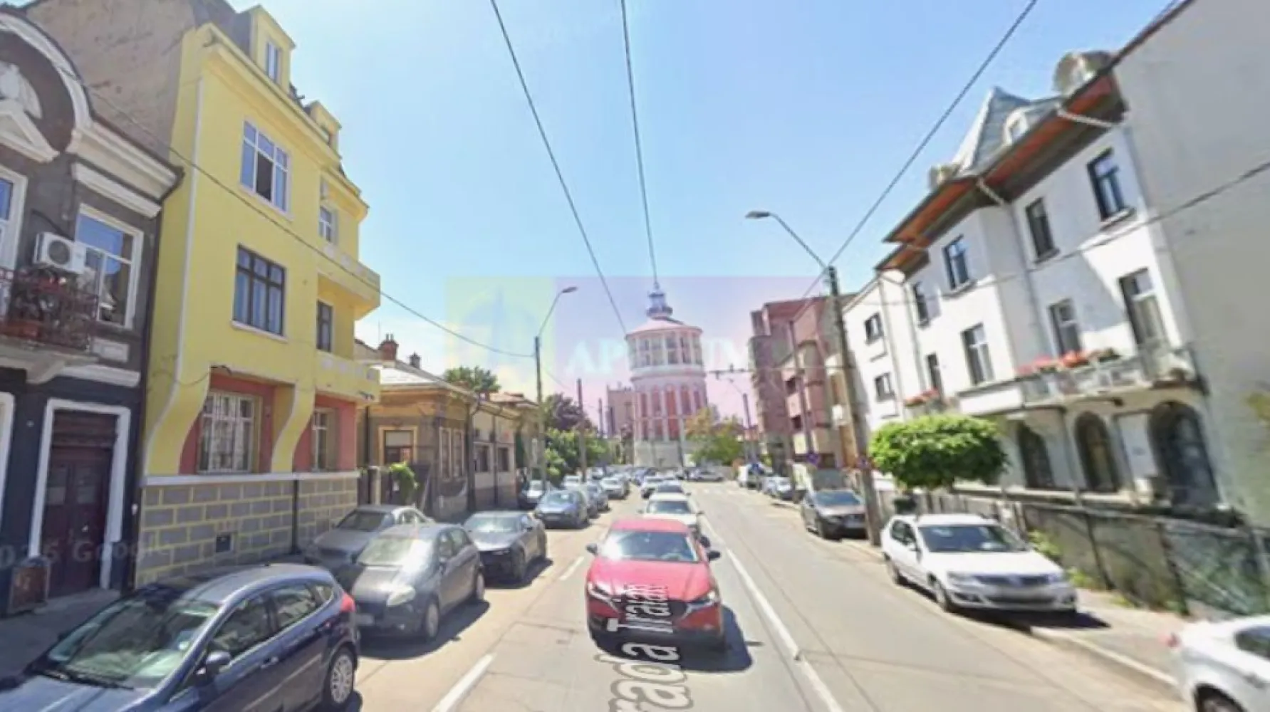 Foisorul de Foc-Mosilor, apartament de 2 camere - Va oferim spre vanzare un apartament de 2 camere la Foisorul de Foc-Calea Mosilor, la etajul 1/D+P+2+M, bloc consolidat, si apartamentul renovat in 2022, cu instalatii electrice si sanitare noi, tocarie+usi de interior noi, gresie, faianta, parchet, termopan, doua usi metalice, dispune de Centrala Termica proprie Vaillant. 
Are boxa la demisol de 7mp cu geam.
Se vinde cu bucataria mobilata si utilata.
Toate actele sunt pregatite pentru vanzare.
Imobilul nu are Risc seismic.
Pentru detalii si vizionari contactati agentul Dona Camelia 0733683461