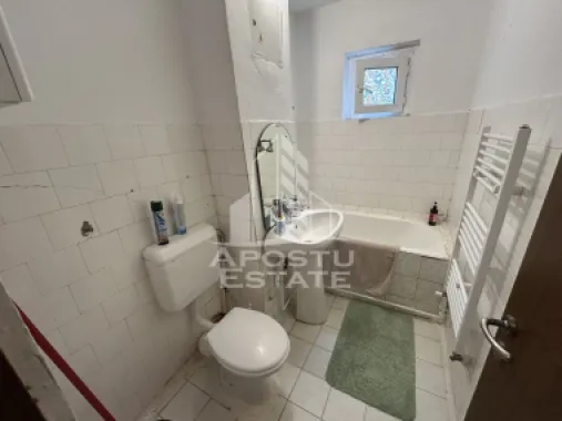 Apartament la etaj interemediar, 3 camere, 55 mp, Zona Girocului
