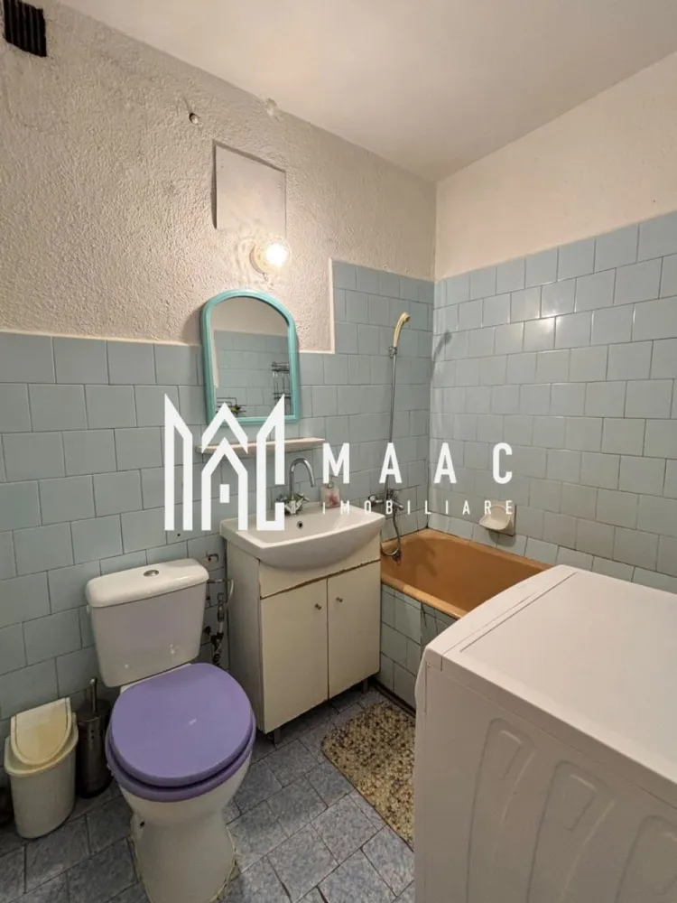 Garsoniera | Parter | 28 MPU | Valea Aurie - MAAC Imobiliare vă propune spre vânzare o garsonieră situată în cartierul Valea Aurie, o zonă apreciată pentru liniște și accesul facil către principalele puncte de interes ale orașului.

Cu o suprafață utilă de 28 mp, locuința este amplasată la parter și se vinde complet mobilată și utilată, fiind pregătită atât pentru mutare imediată, cât și pentru închiriere.

Detalii proprietate
Suprafață utilă: 28 mp
Parter
Complet mobilată și utilată
Avantaje
Pretabilă pentru investiție
Costuri reduse de întreținere
Disponibilă imediat
Zonă liniștită și bine conectată
Avantaje locație
Aproape de magazine de cartier și supermarketuri
Stații de autobuz în apropiere
Școli și grădinițe

Pentru mai multe detalii, vă rugăm să menționați telefonic numărul CP3210075