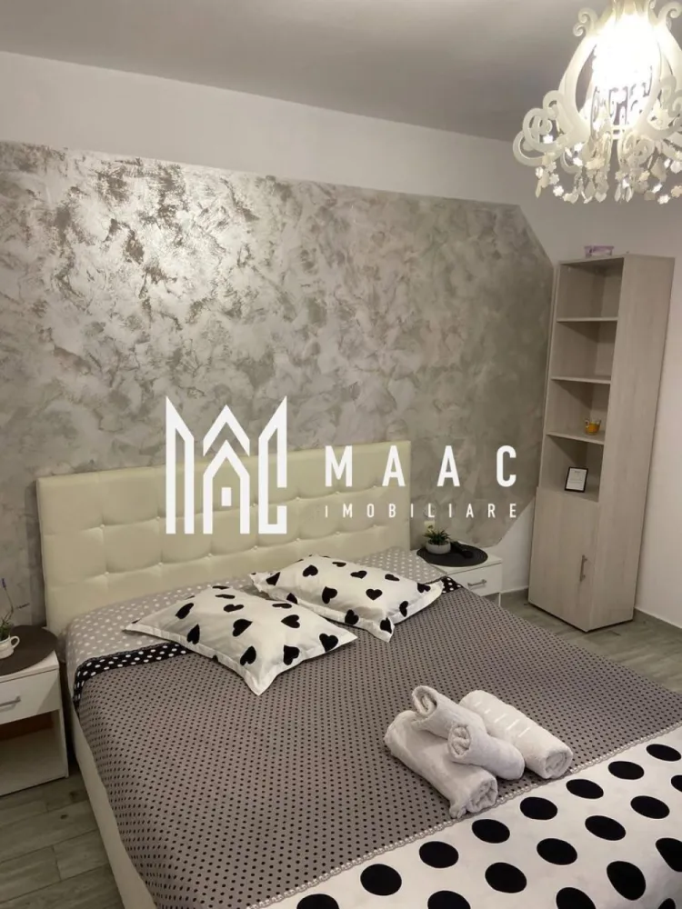 Casa in centrul vechi I 4 Camere I 108 mp I 70 mp teren - MAAC Imobiliare va propune spre vanzare o casă situată în Centrul Vechi, pe strada Pielarilor.

✔ Suprafață utilă: 108 mp
✔ 4 camere
✔ 4 băi (fiecare cameră are baie proprie)
✔ Funcționează în regim hotelier
✔ Teren 70 mp
✔ Magazie pe teren

Imobilul este ideal pentru investiție, fiind deja folosit în regim hotelier, cu posibilitate de preluare activitate.

Zonă centrală, cu acces rapid la puncte de interes turistic.

Pentru mai multe detalii, precizati ca ati vazut anuntul cu ID CP2975676