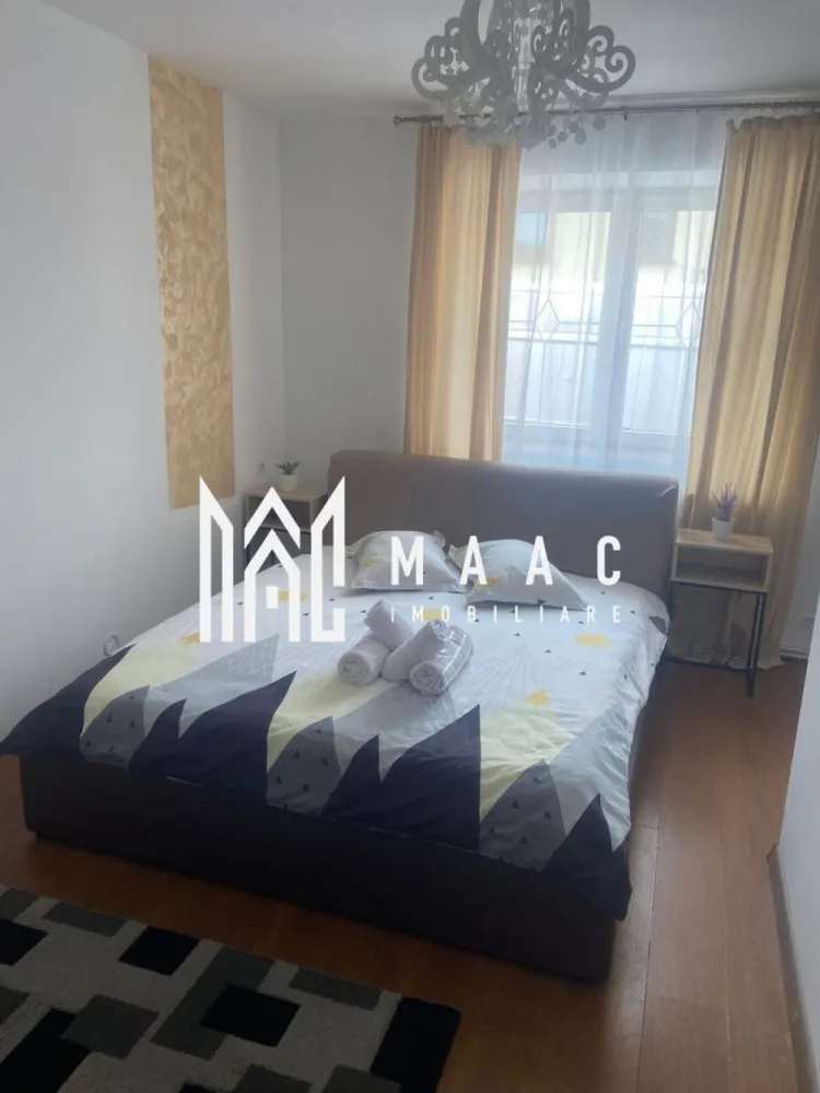 Casa in centrul vechi I 4 Camere I 108 mp I 70 mp teren - MAAC Imobiliare va propune spre vanzare o casă situată în Centrul Vechi, pe strada Pielarilor.

✔ Suprafață utilă: 108 mp
✔ 4 camere
✔ 4 băi (fiecare cameră are baie proprie)
✔ Funcționează în regim hotelier
✔ Teren 70 mp
✔ Magazie pe teren

Imobilul este ideal pentru investiție, fiind deja folosit în regim hotelier, cu posibilitate de preluare activitate.

Zonă centrală, cu acces rapid la puncte de interes turistic.

Pentru mai multe detalii, precizati ca ati vazut anuntul cu ID CP2975676